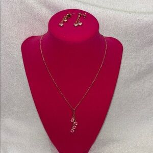 Vintage Avon Gold toned Necklace Set with Dainty Design